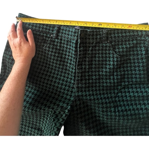 Charter Club Houndstooth pants size 18. Green and black stretch holidays - Picture 7 of 7